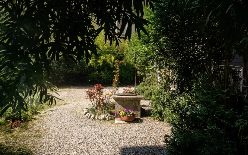 Il cortile con il pozzo dello studio di psicologia e psicoterapia in Via Francesco Crispi 12, Brescia